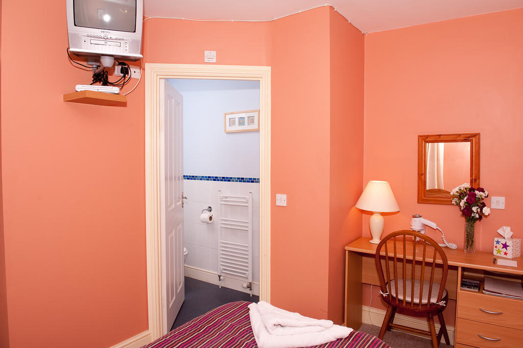 Holbrook Bed And Breakfast Шефтсбери Номер фото